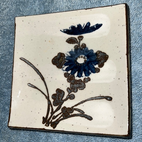 Vintage OMC Japanese ceramic square sushi style plates with hand painted design - Picture 4 of 7